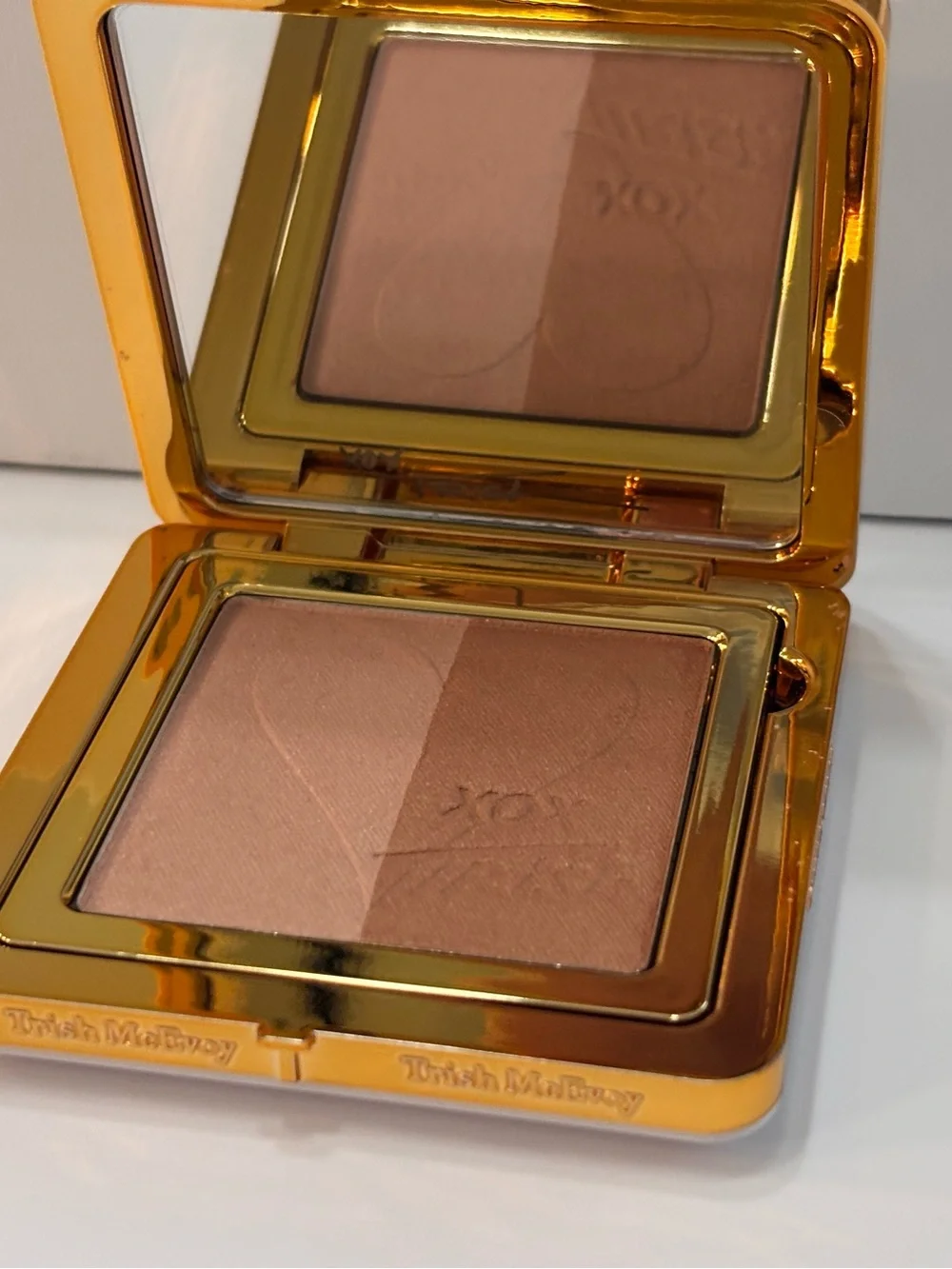 Trish McEvoy dual bronzer